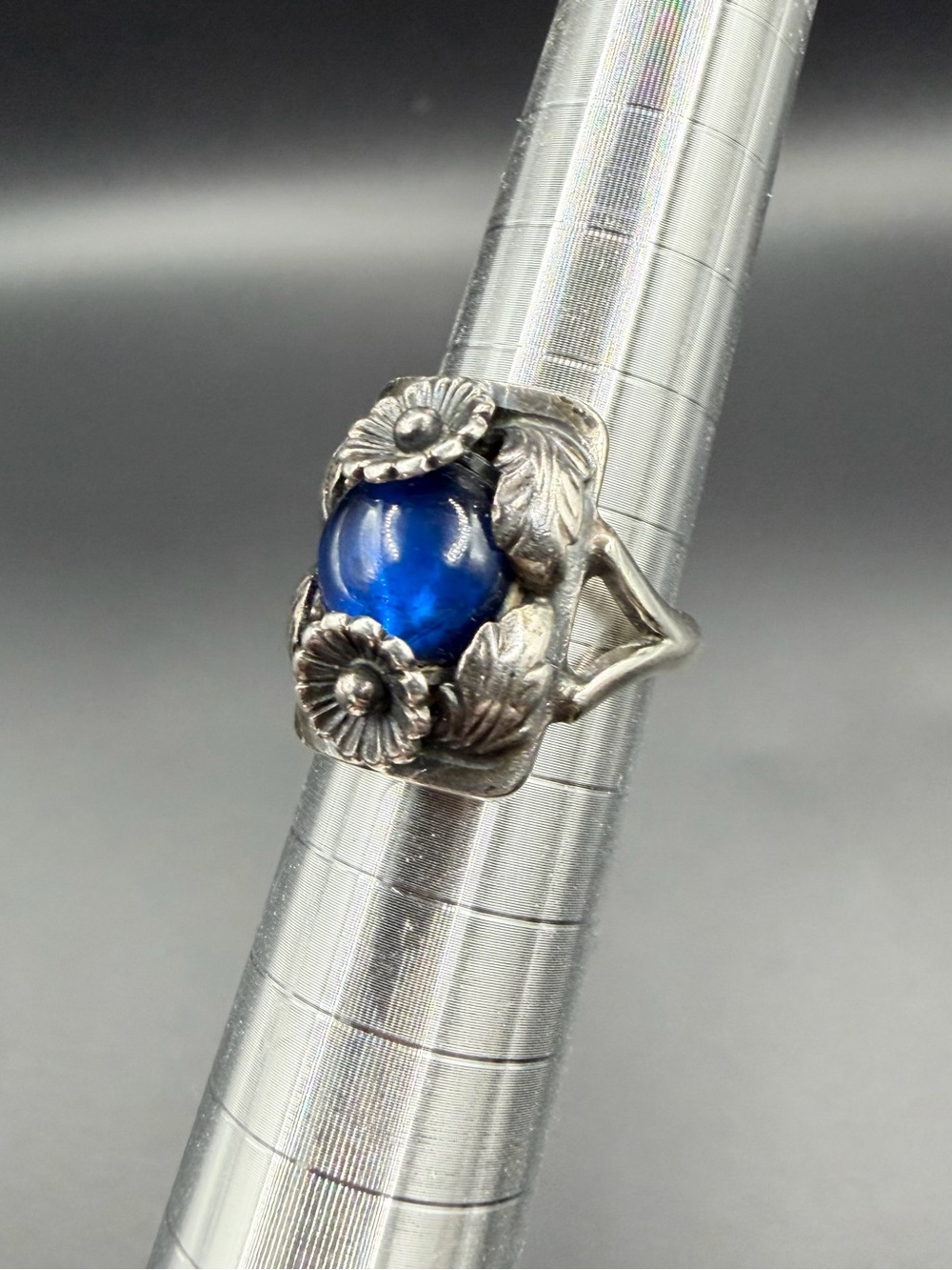 Sterling Silver 925 Blue Cabochon Stone Ring Navajo Style Flowers Jewelry Size 5